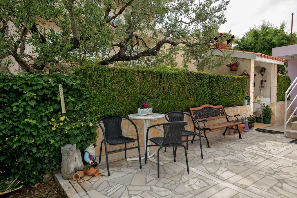 Apartments Villa Lilla Baška Voda Extérieur photo