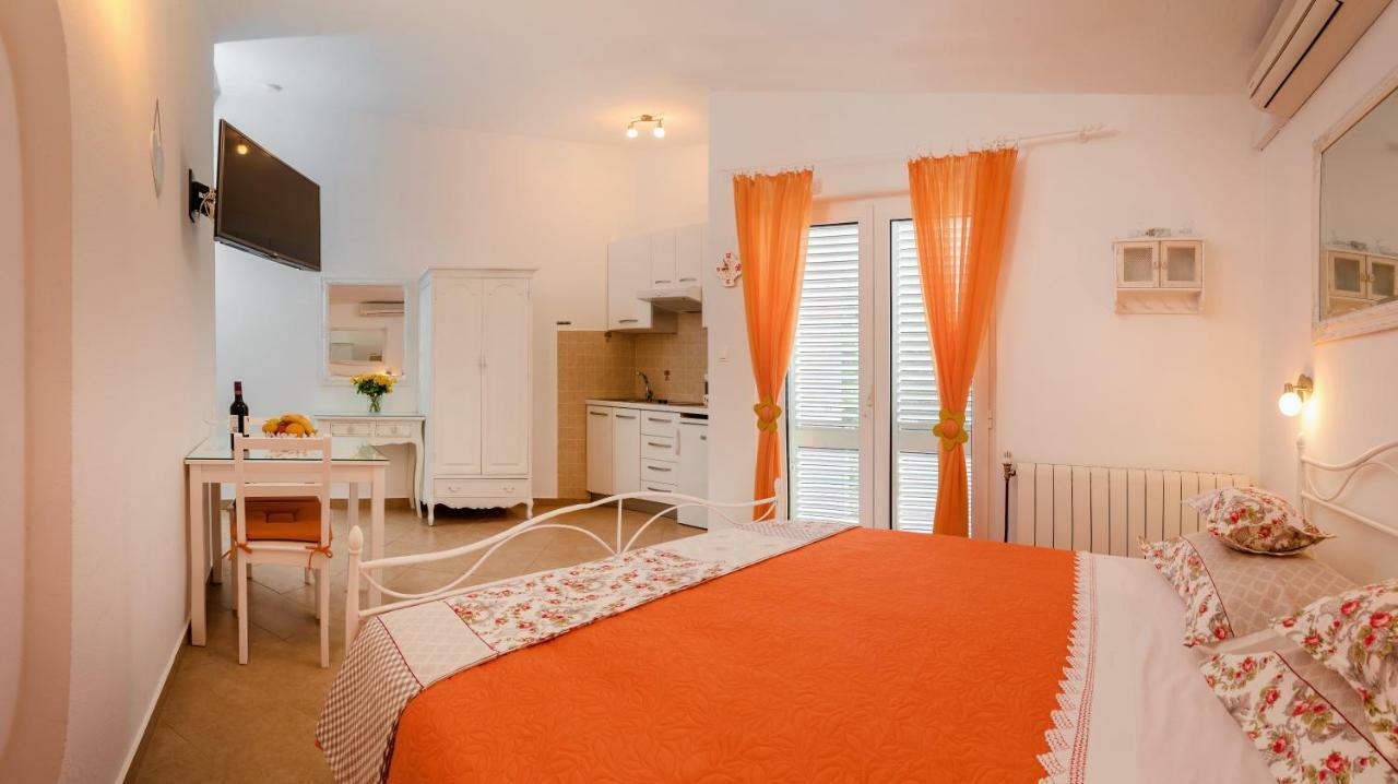 Apartments Villa Lilla Baška Voda Extérieur photo